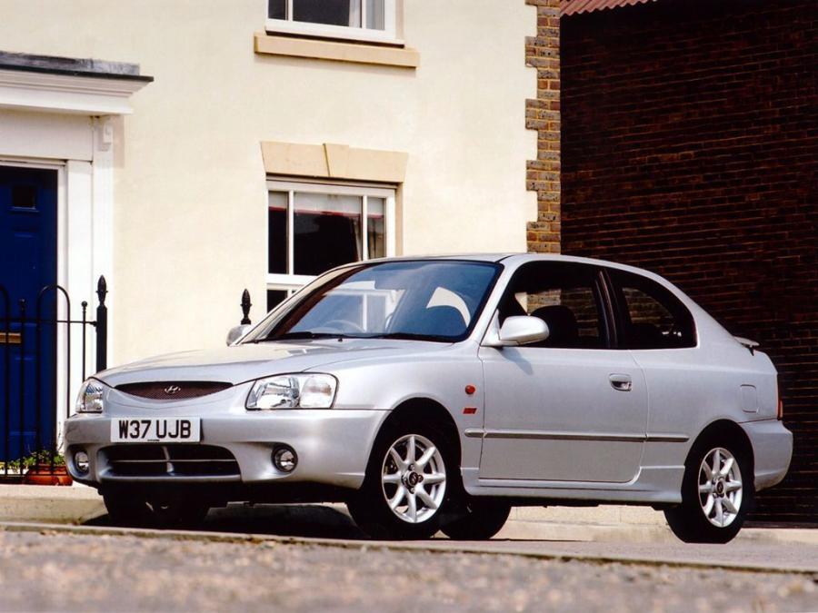  Hyundai Accent MVi 2000 года  (фото 2 из 2)